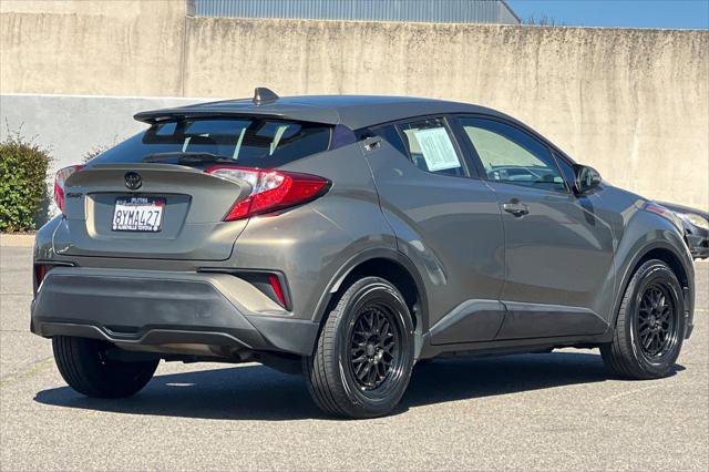 Certified 2021 Toyota C-HR LE image 2