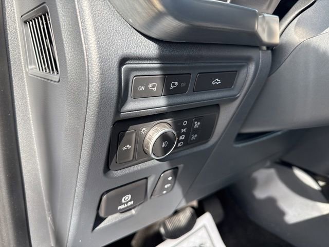 Certified 2022 Ford F150 Lariat w/ Equipment Group 502A High image 25