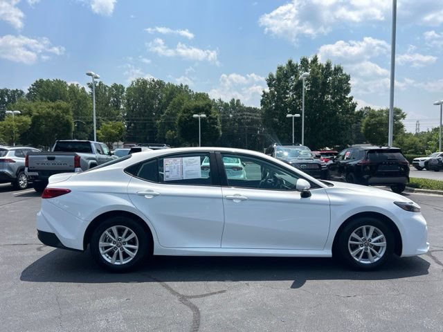 Used 2025 Toyota Camry LE FWD image 5