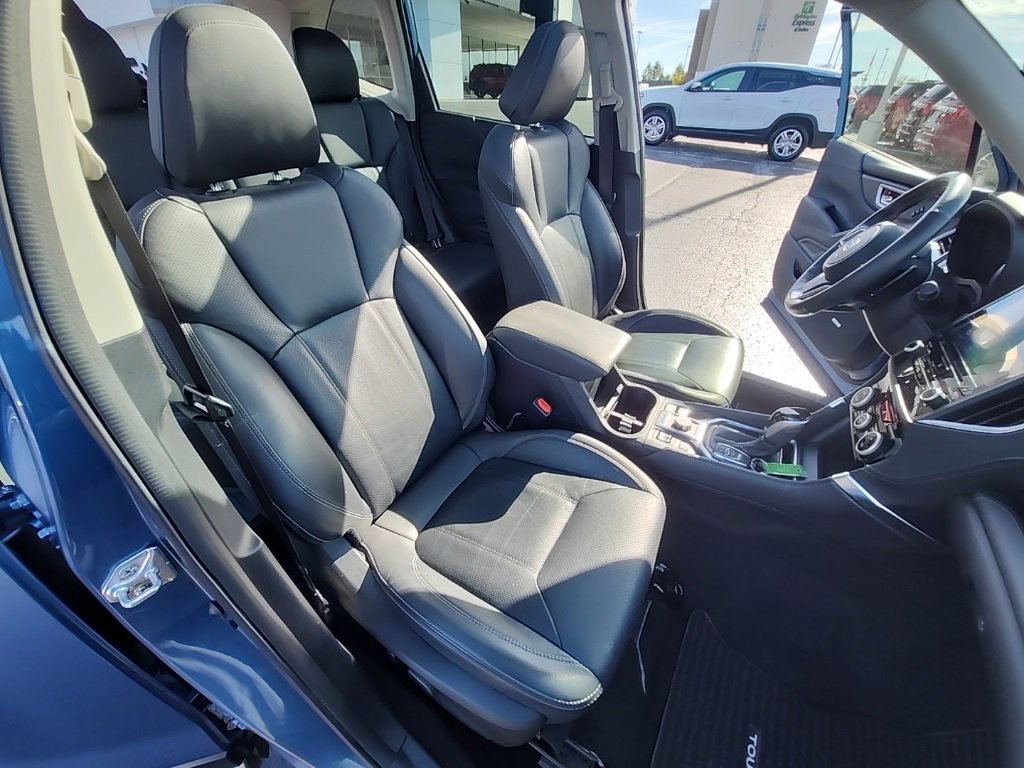 Used 2022 Subaru Forester Touring image 17