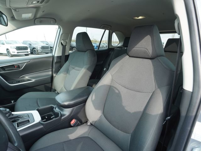 Used 2024 Toyota RAV4 LE FWD image 34