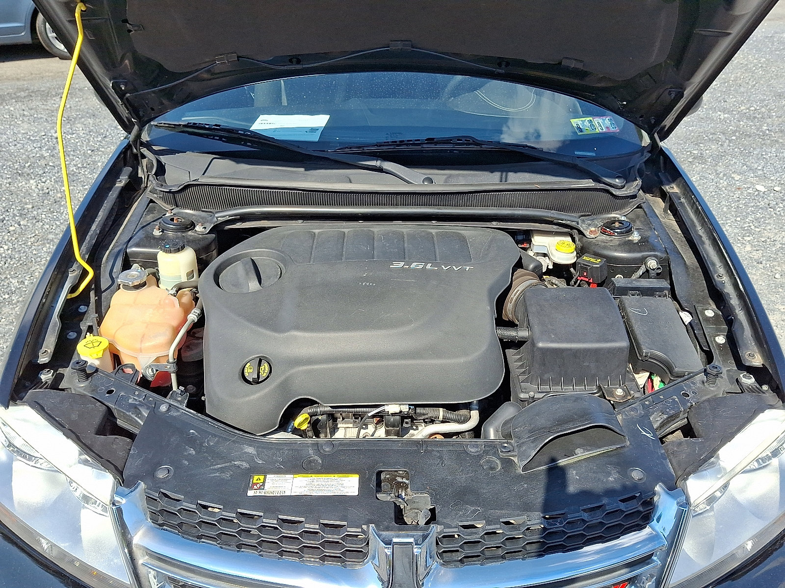 Used 2013 Dodge Avenger SE image 27