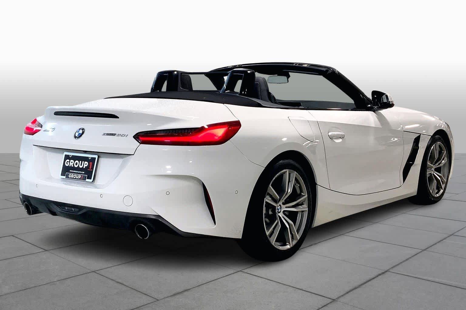 Used 2025 BMW Z4 sDrive30i image 12