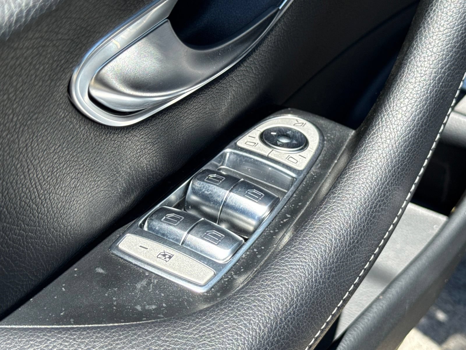 Used 2022 Mercedes-Benz E 350 Sedan image 23