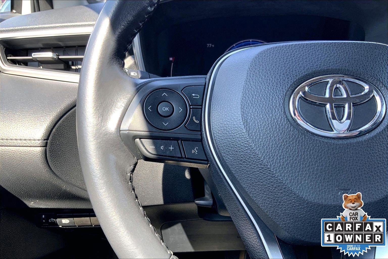 Used 2023 Toyota Corolla Cross XLE w/ Convenience Package image 24