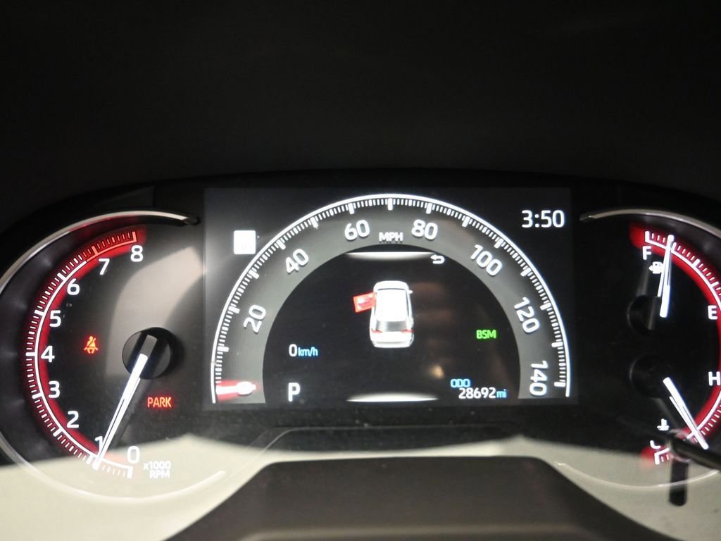 Used 2025 Toyota RAV4 XLE image 7