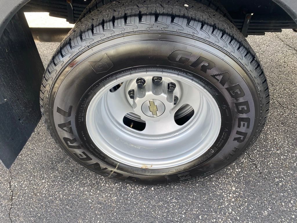 New 2025 Chevrolet Express 3500 w/ Power Convenience Package image 19