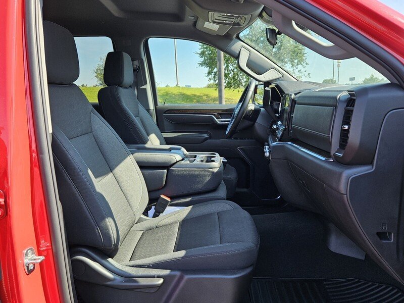 Used 2025 GMC Sierra 1500 Elevation w/ X31 Off-Road Package AWD/4WD image 16