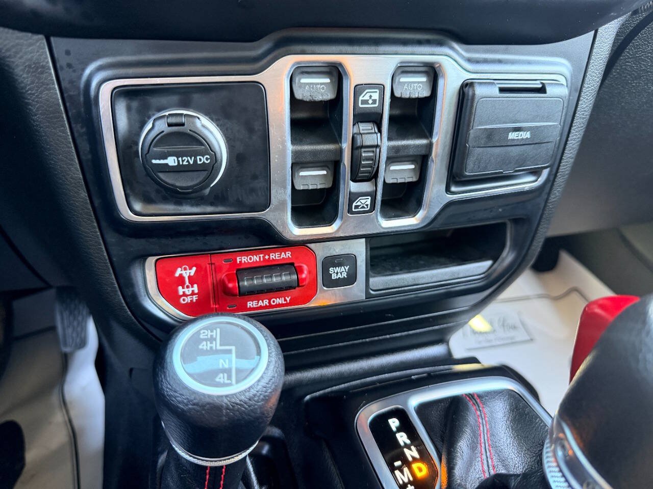Used 2019 Jeep Wrangler Unlimited Rubicon w/ Cold Weather Group AWD/4WD image 41