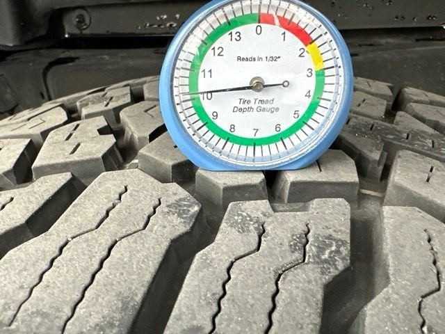 Used 2023 Jeep Gladiator Sport AWD/4WD image 15