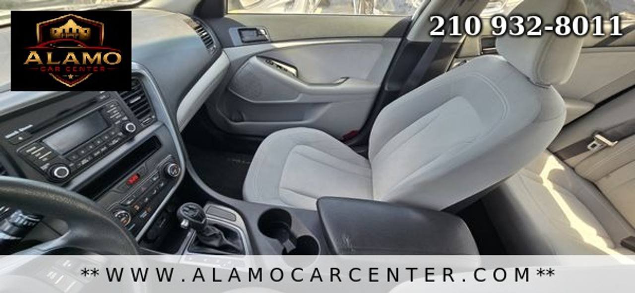 Used 2011 Kia Optima LX FWD image 35