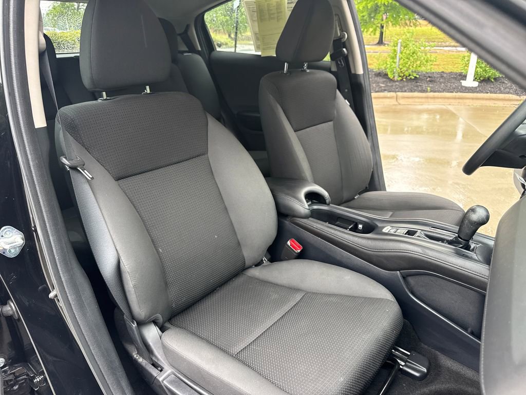 Used 2022 Honda HR-V LX image 34