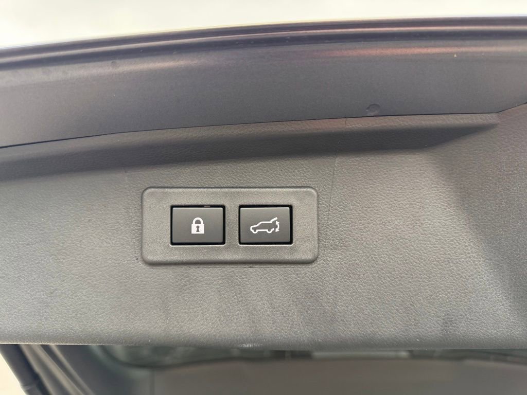 Used 2025 Subaru Outback Limited image 8