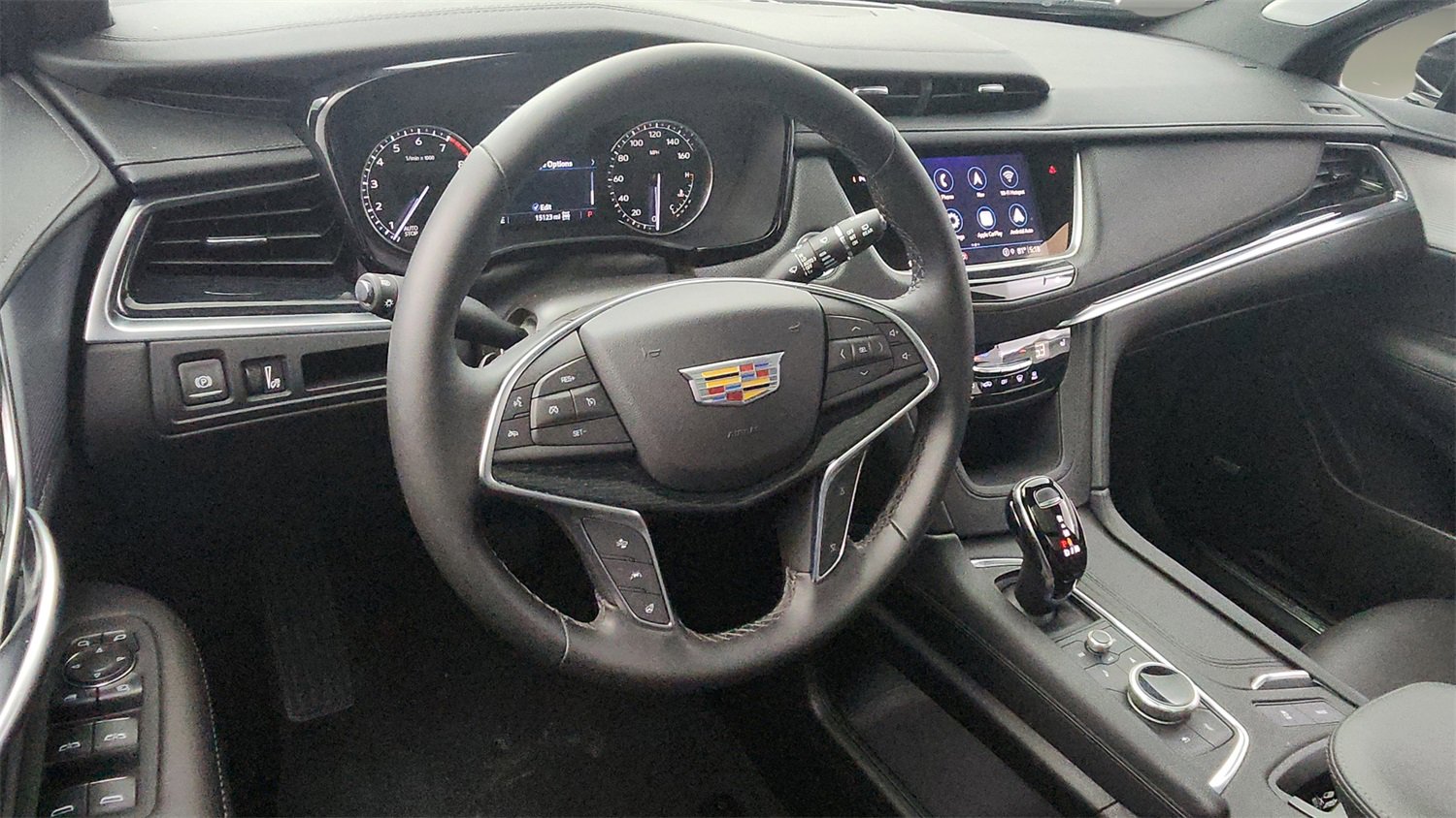 Used 2025 Cadillac XT5 Premium Luxury image 15