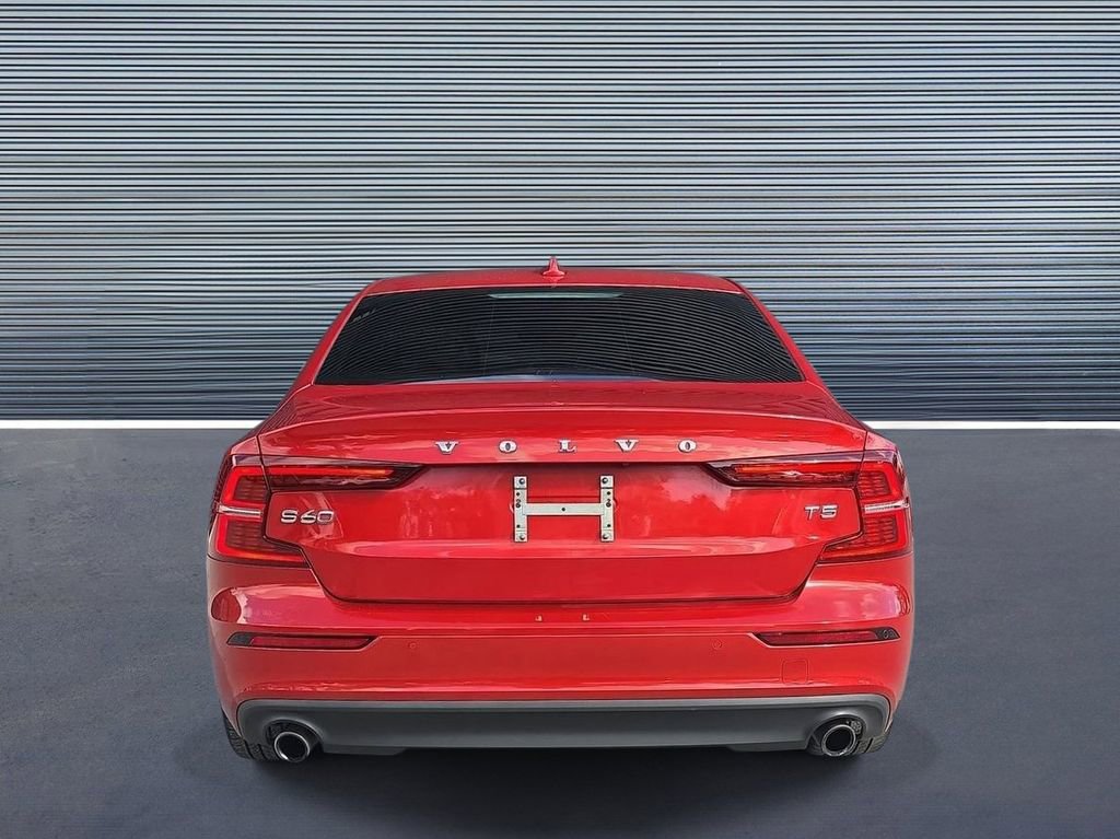 Used 2020 Volvo S60 T5 Momentum FWD image 6
