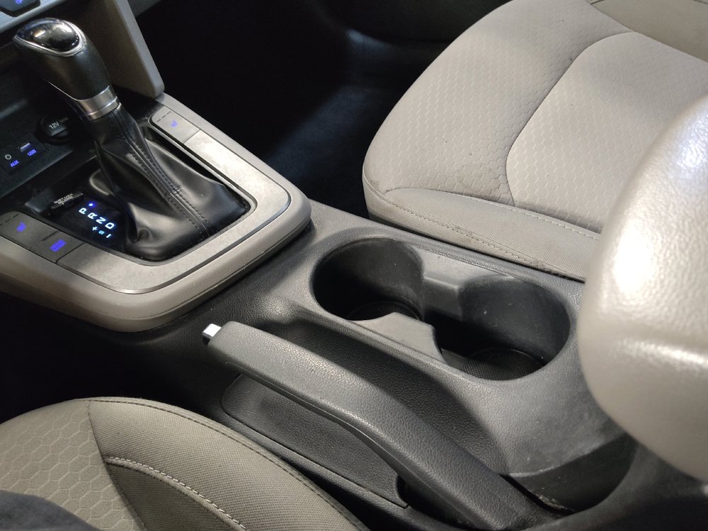 Used 2019 Hyundai Elantra Value Edition FWD image 26