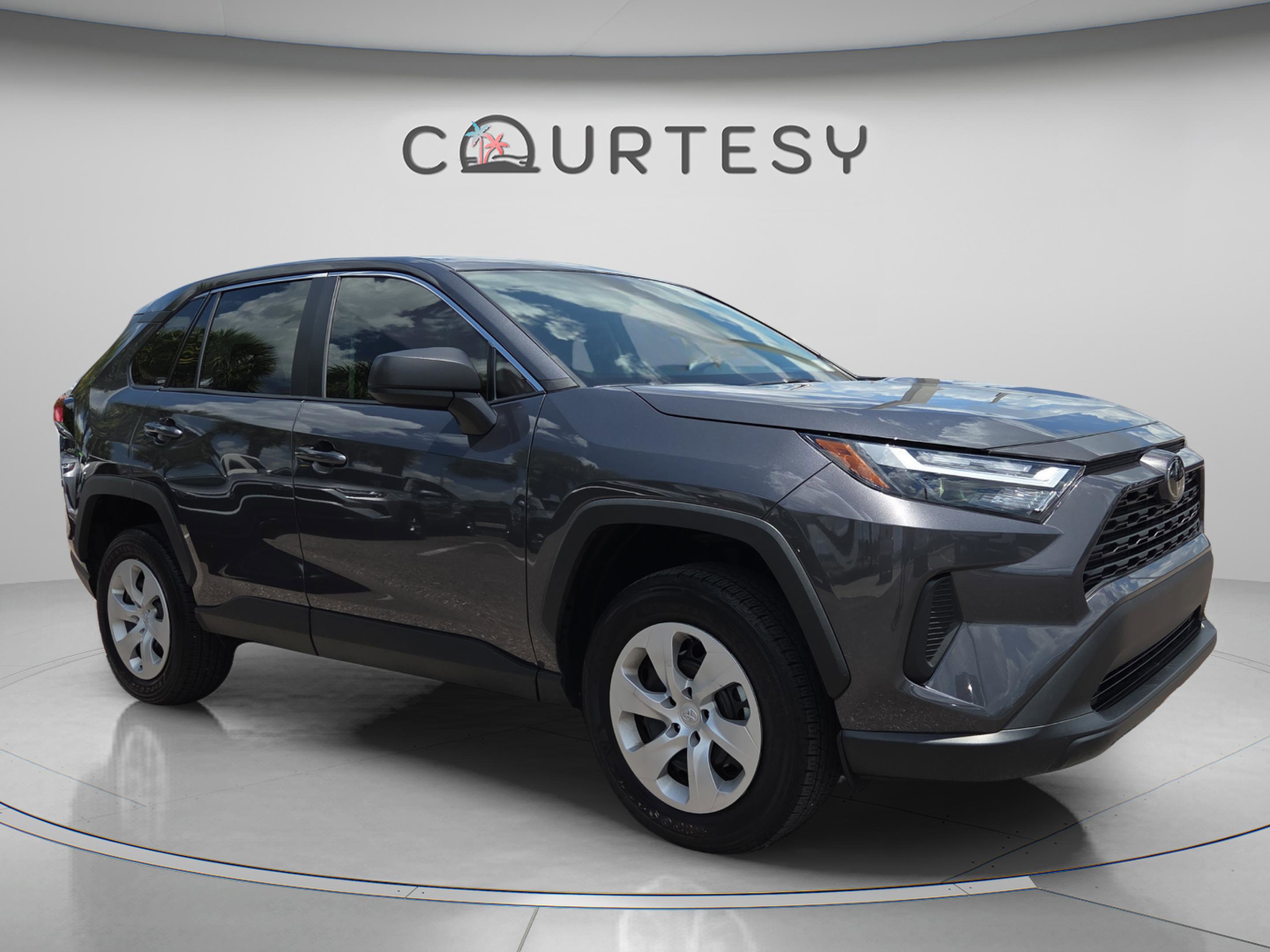 Certified 2025 Toyota RAV4 LE FWD image 7