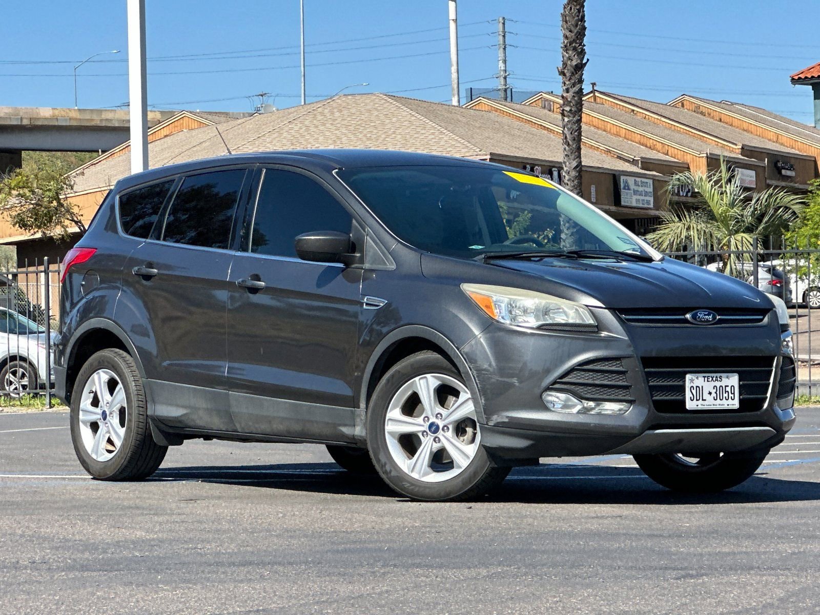 Used 2015 Ford Escape SE image 8