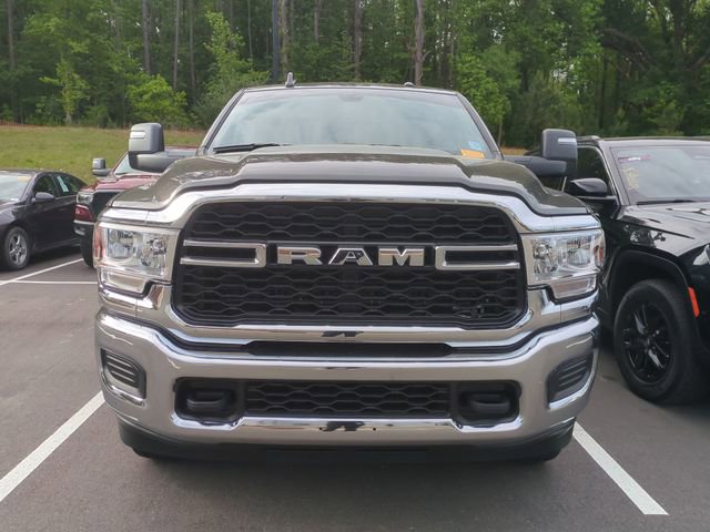 Used 2024 RAM 2500 Tradesman w/ Chrome Appearance Group AWD/4WD image 4