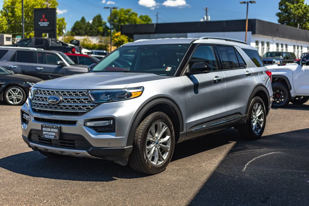 Used 2022 Ford Explorer Limited AWD/4WD image 4
