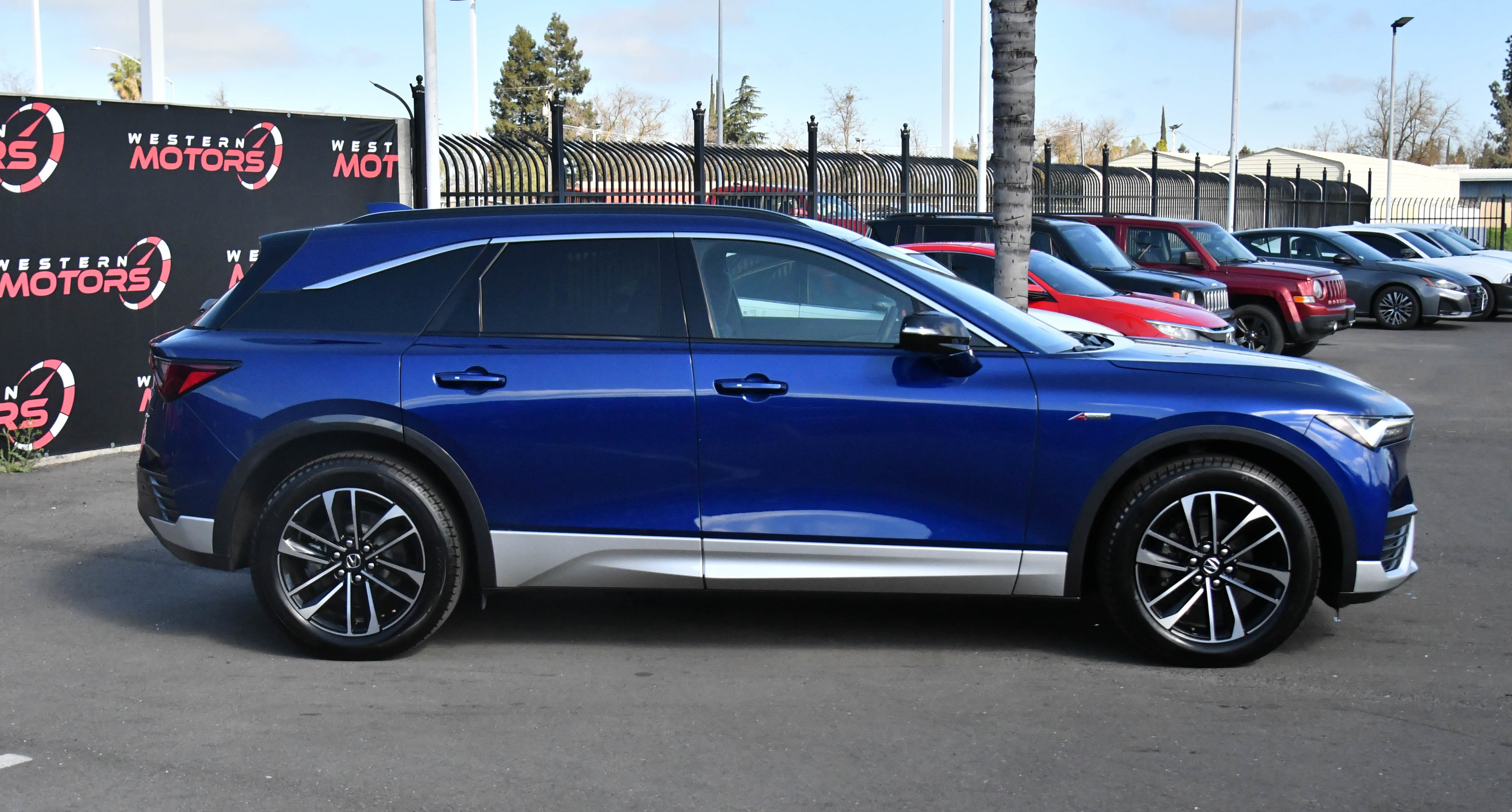 Used 2024 Acura ZDX A-Spec image 9