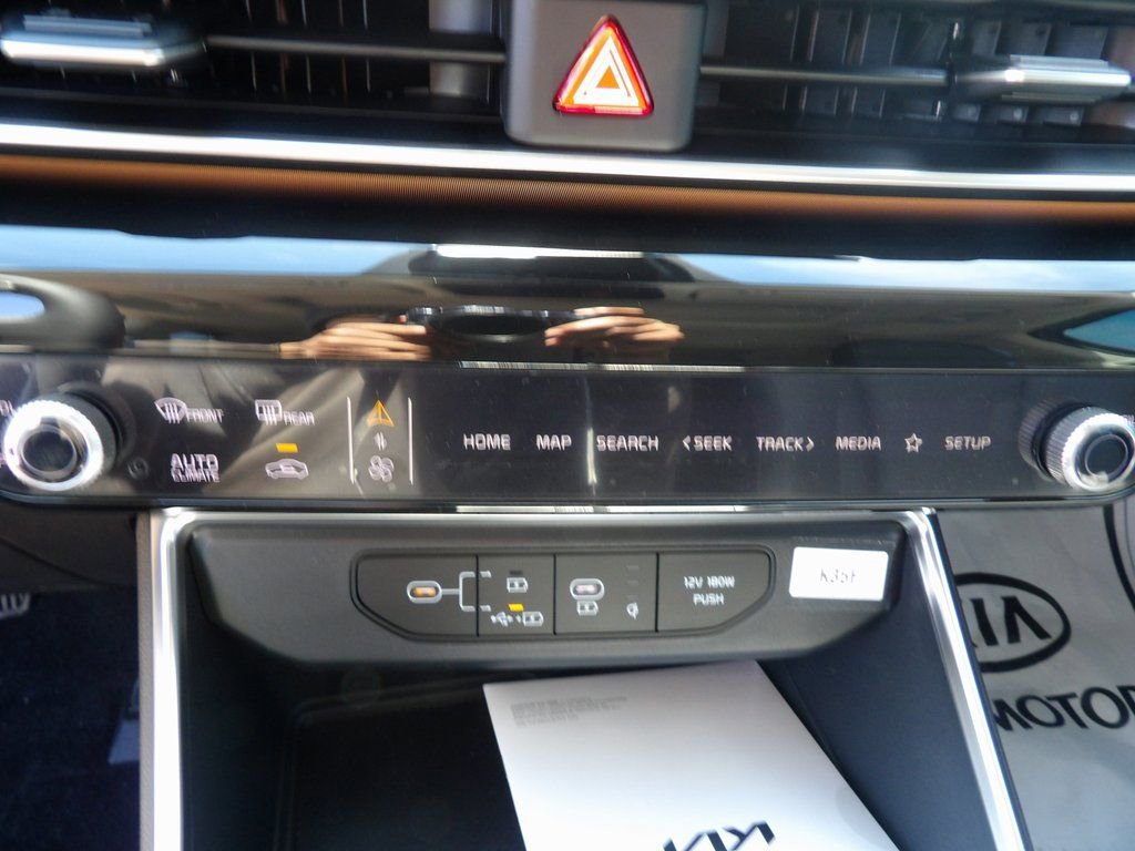 New 2026 Kia Carnival SX Prestige FWD image 19
