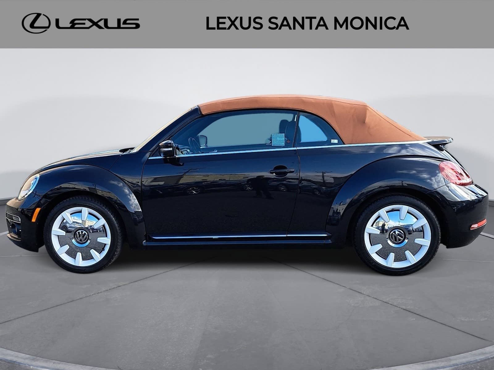 Used 2019 Volkswagen Beetle 2.0T Final Edition SEL FWD image 8
