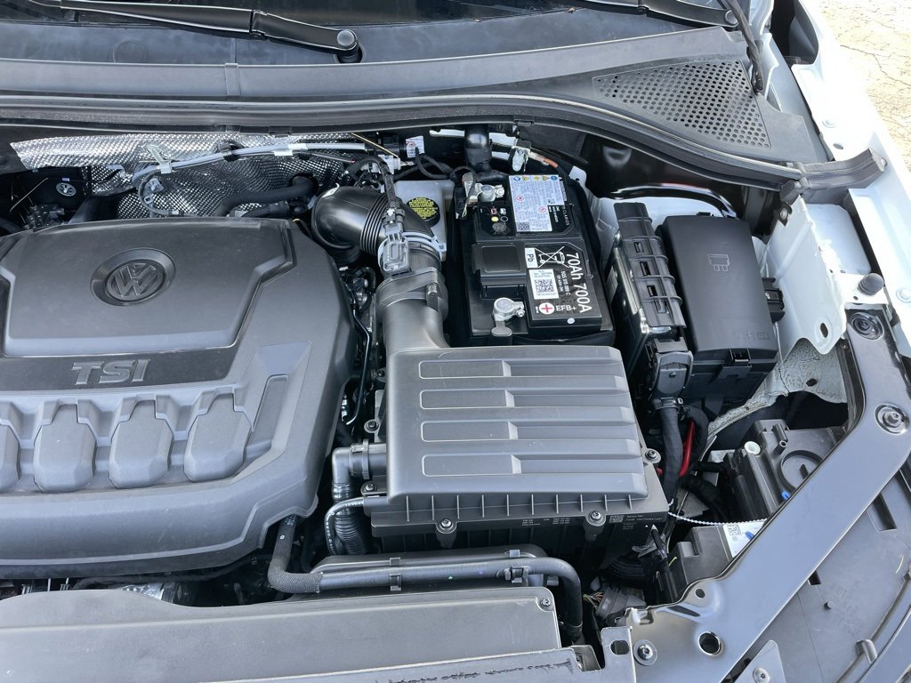 Used 2024 Volkswagen Tiguan Wolfsburg Edition image 42