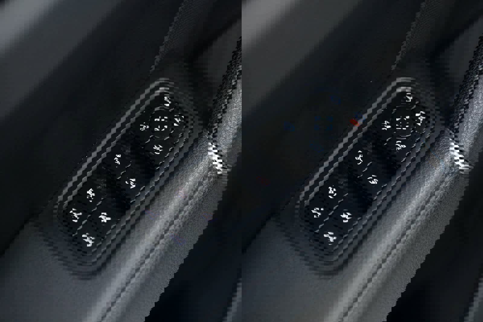 Certified 2023 Porsche Cayenne image 18