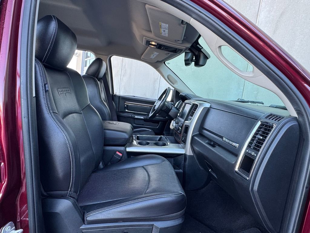 Used 2016 RAM 1500 Laramie AWD/4WD image 26