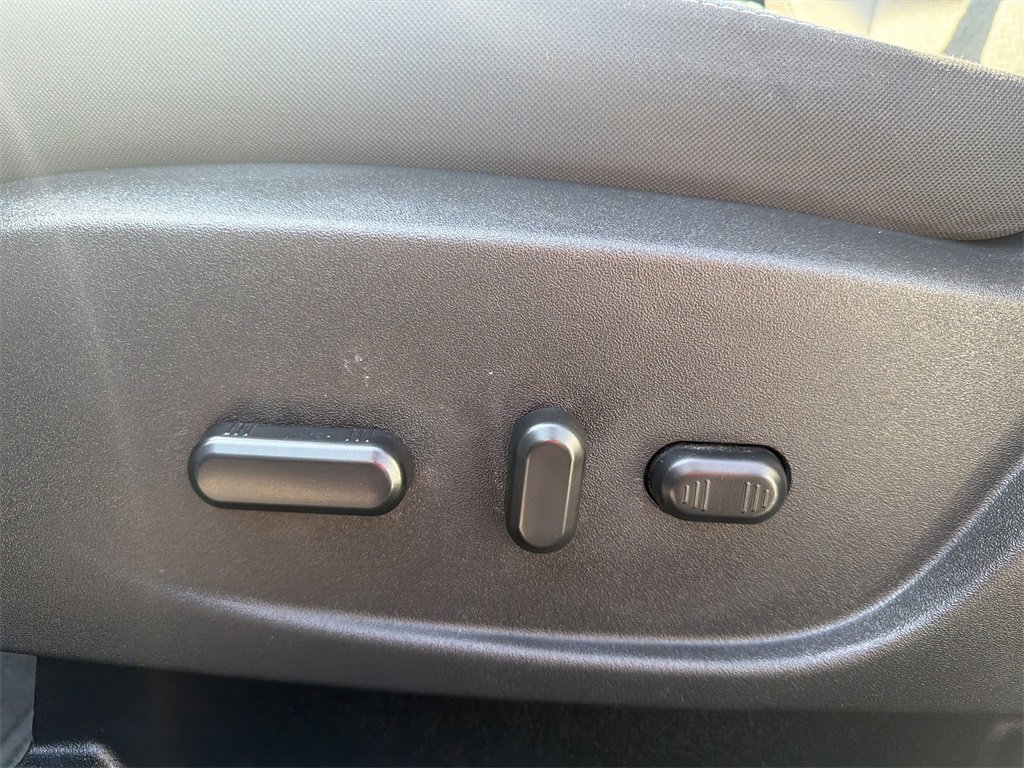 Used 2018 Ford Escape SE image 13