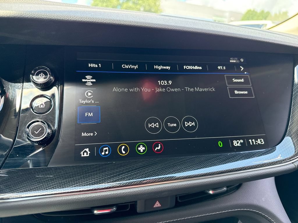 Used 2022 Buick Envision Preferred FWD image 16