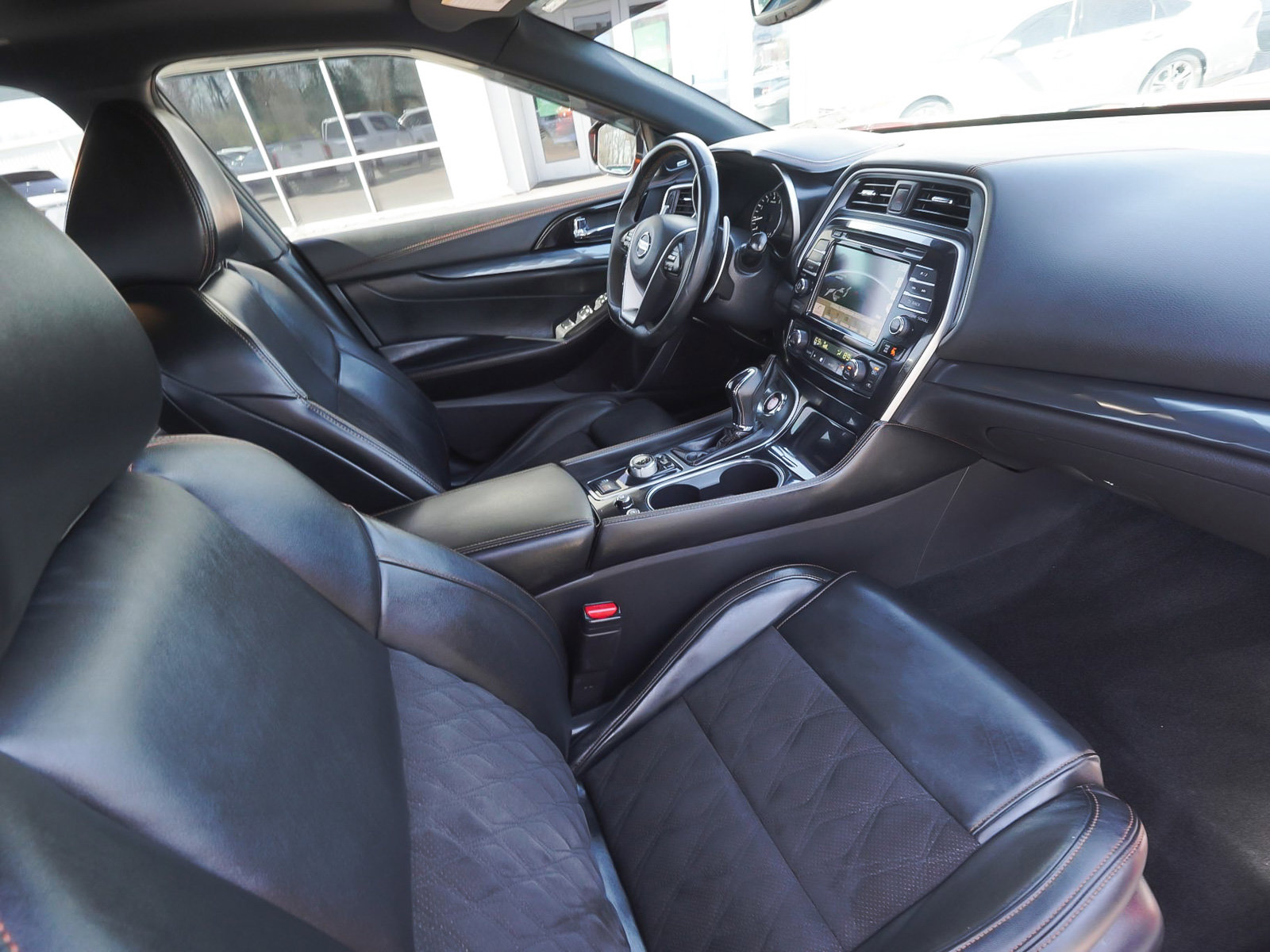 Used 2021 Nissan Maxima SR w/ Sport Mat Group image 41