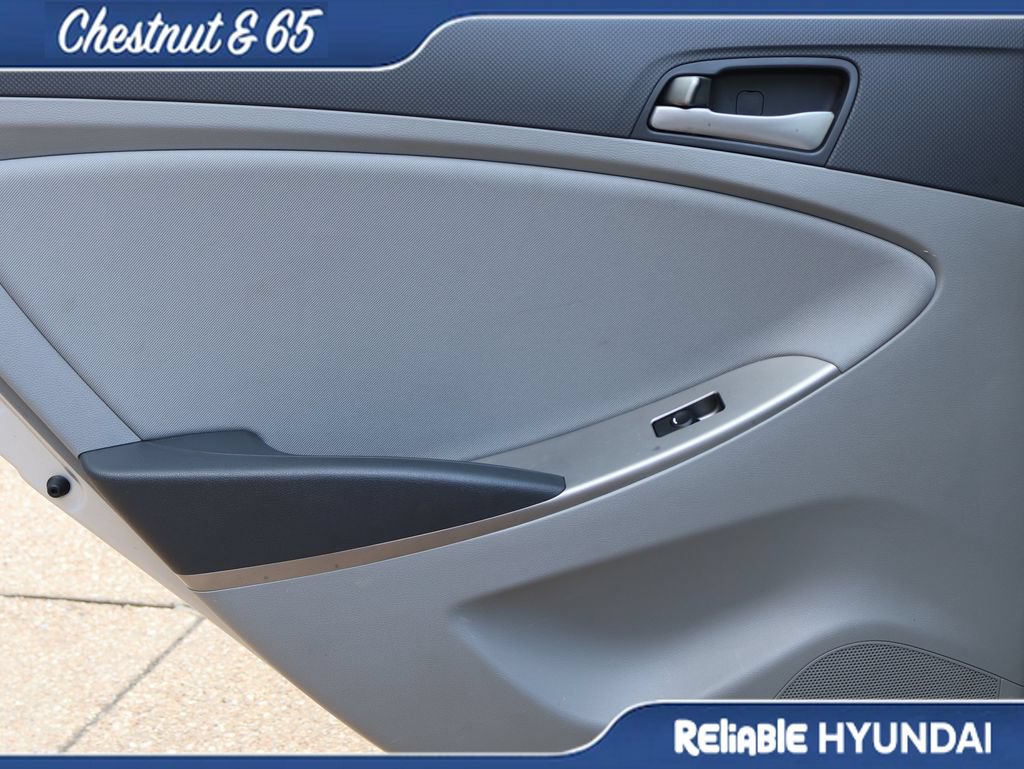 Used 2017 Hyundai Accent SE FWD image 17