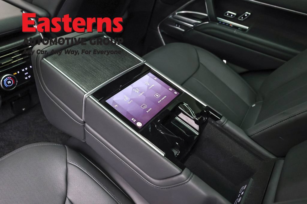 Used 2023 Land Rover Range Rover Autobiography AWD/4WD image 24