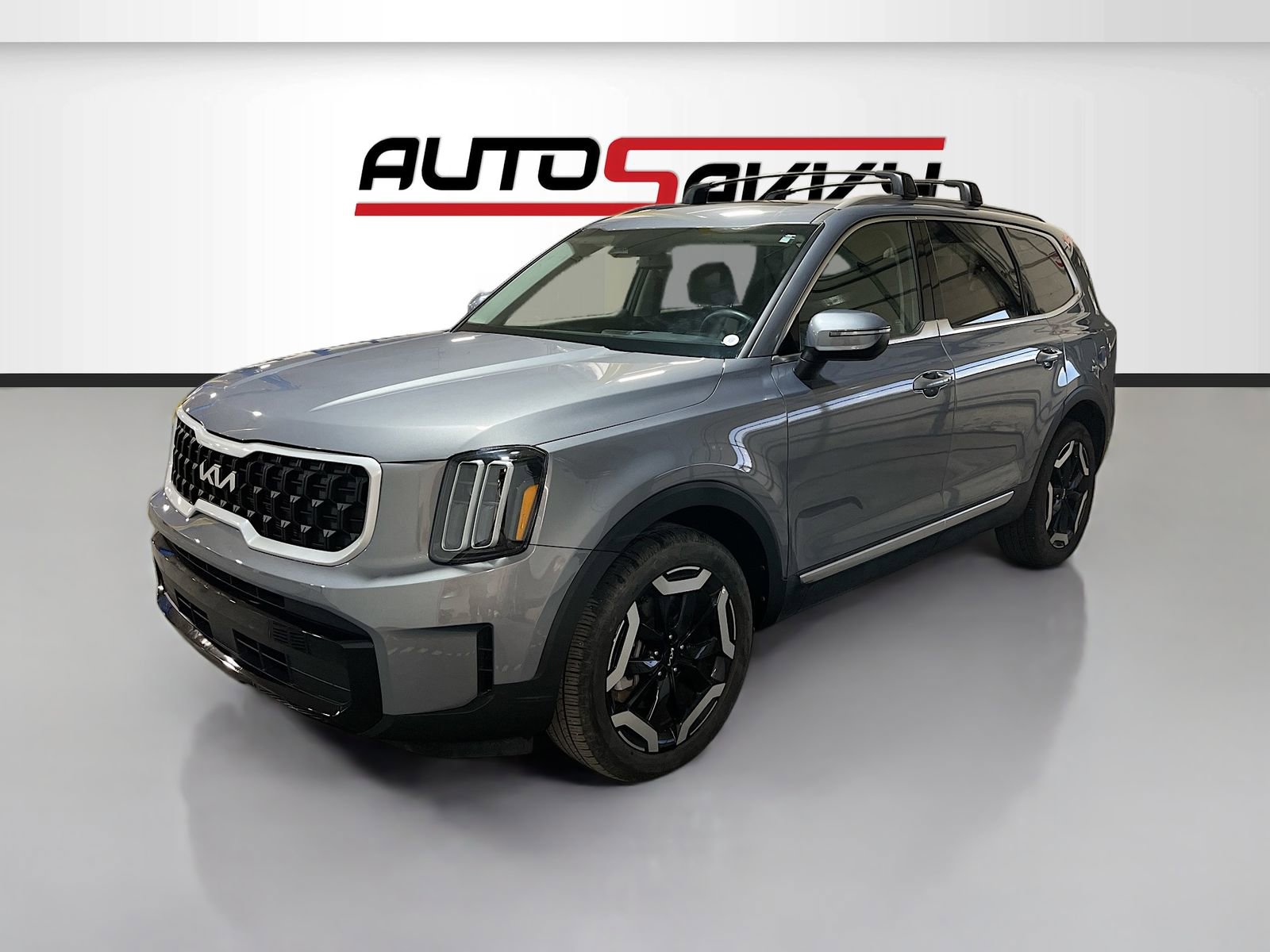 Used 2025 Kia Telluride S AWD/4WD image 3