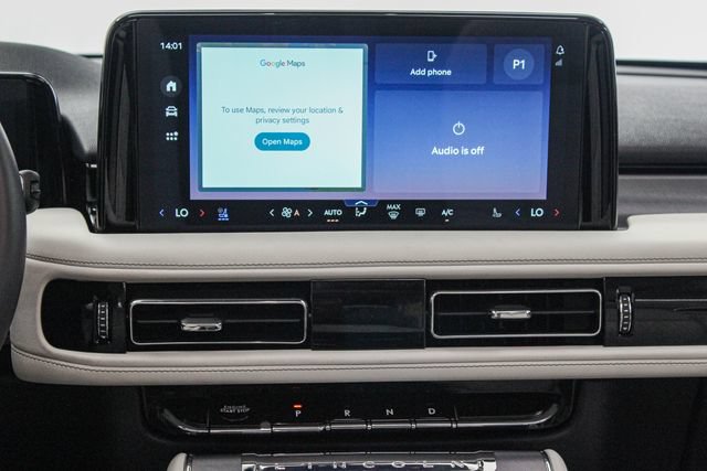 Used 2025 Lincoln Aviator AWD image 25