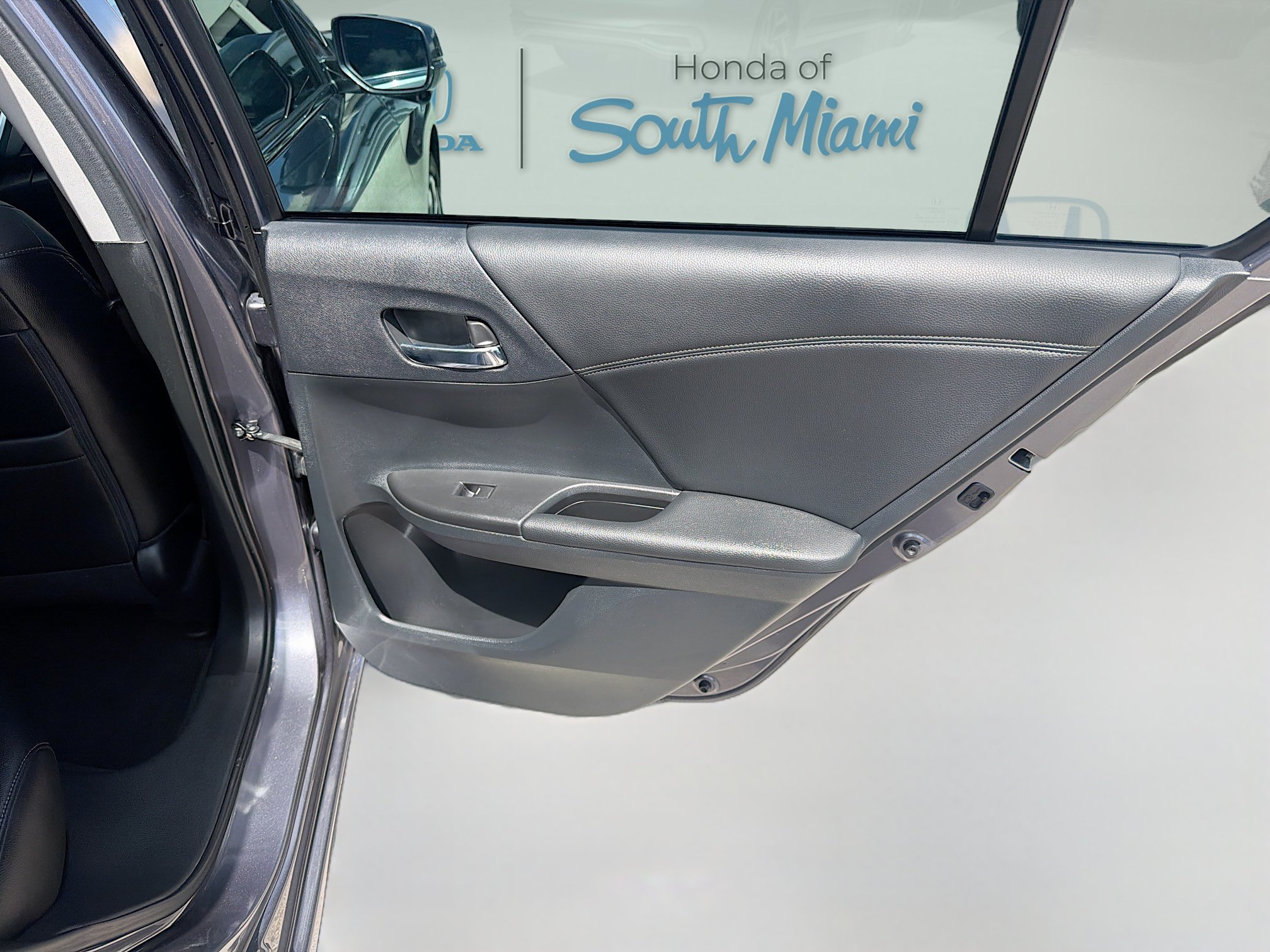 Used 2016 Honda Accord EX-L image 30