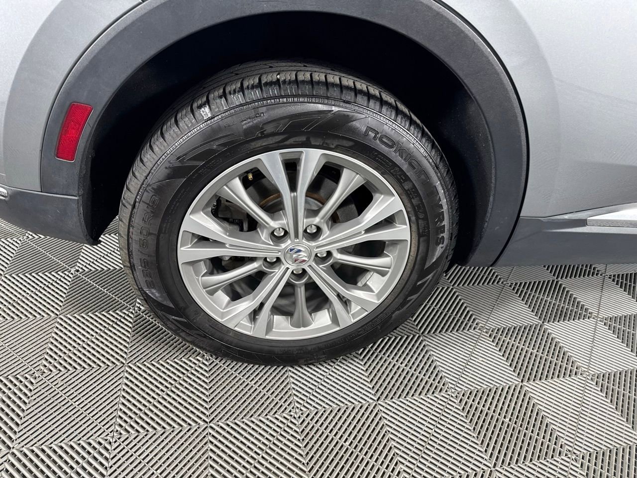 Used 2023 Buick Envision Preferred FWD image 32