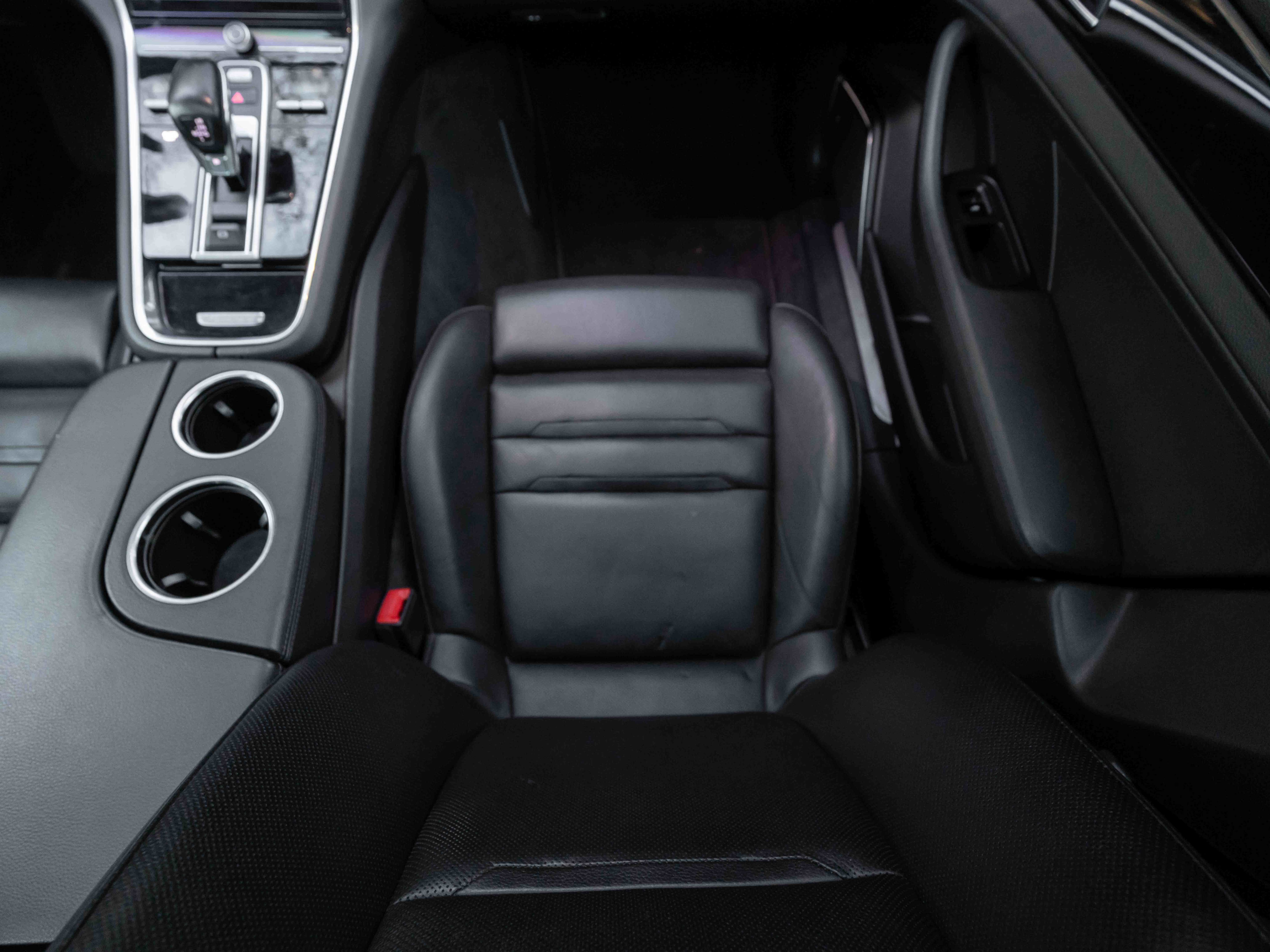 Used 2017 Porsche Panamera image 62