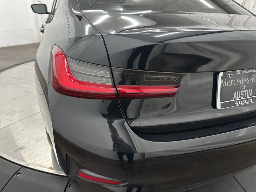 Used 2022 BMW 330i Sedan w/ Premium Package image 29