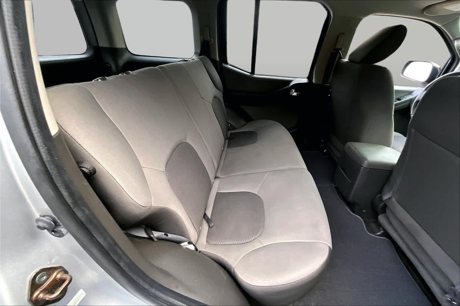 Used 2014 Nissan Xterra X RWD image 18