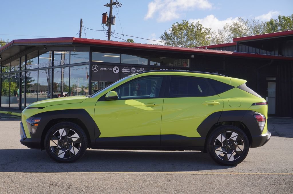 Used 2025 Hyundai Kona SEL FWD image 4