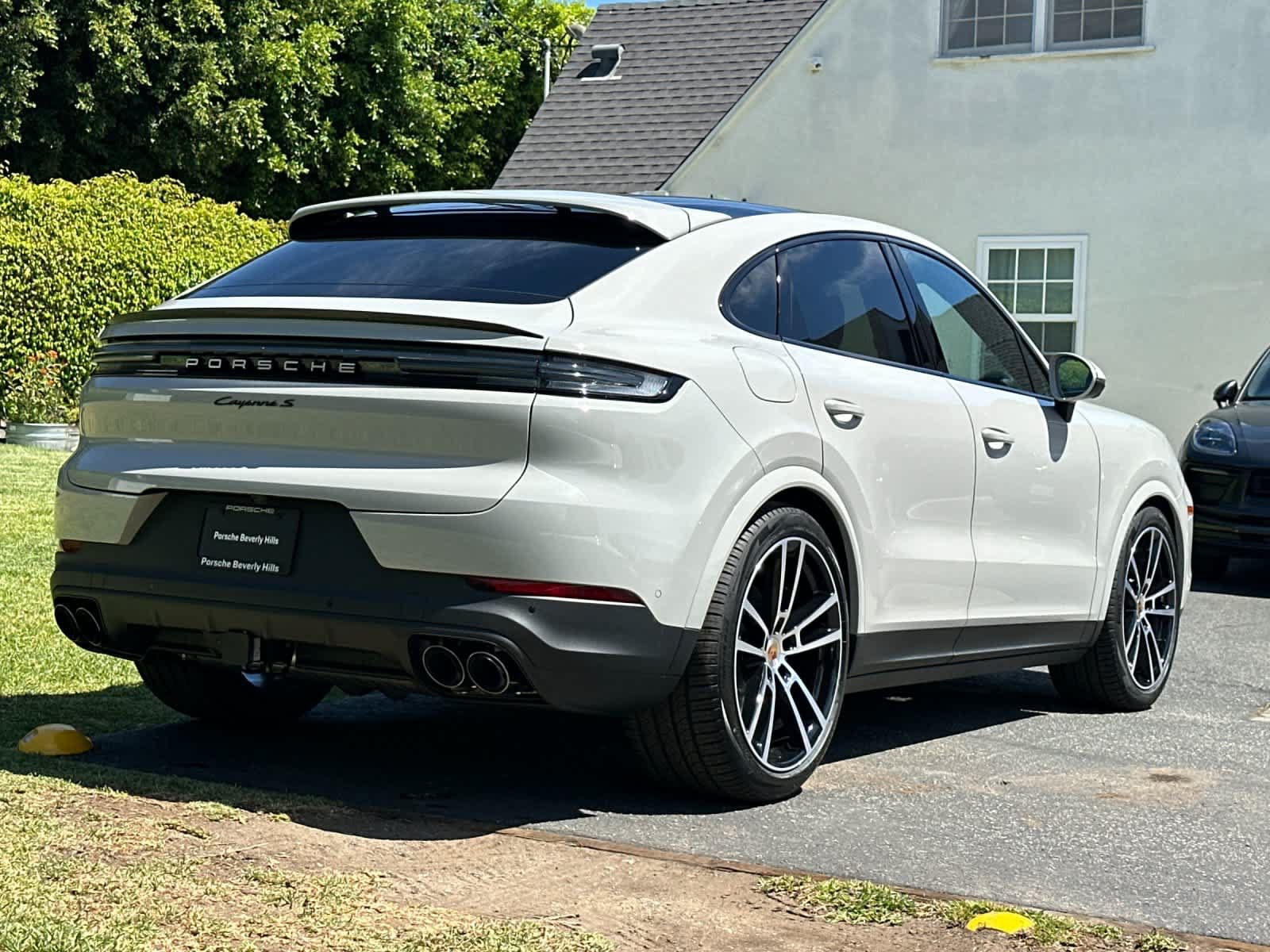 New 2026 Porsche Cayenne S AWD/4WD image 8