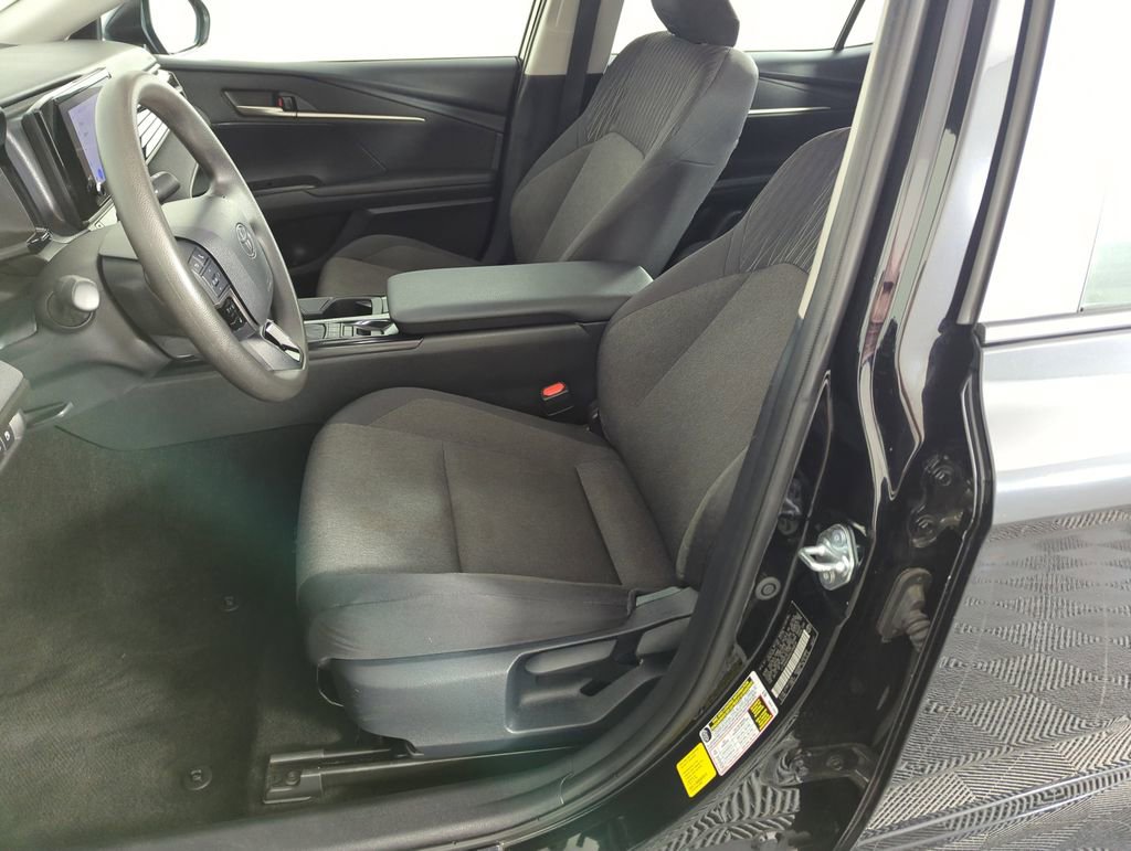 Used 2025 Toyota Camry LE FWD image 12