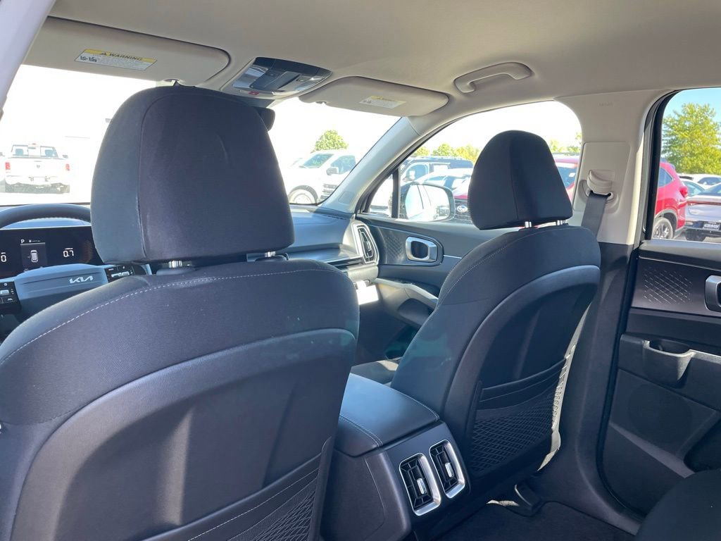 New 2026 Kia Sorento LX FWD image 25