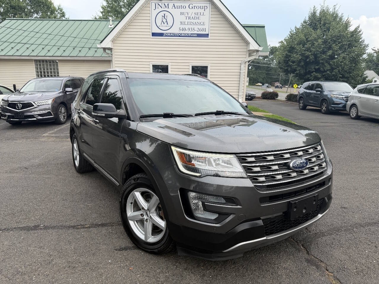 Used 2017 Ford Explorer XLT w/ Equipment Group 202A