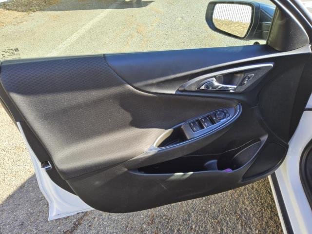 Used 2021 Chevrolet Malibu LT w/ Redline Edition FWD image 7