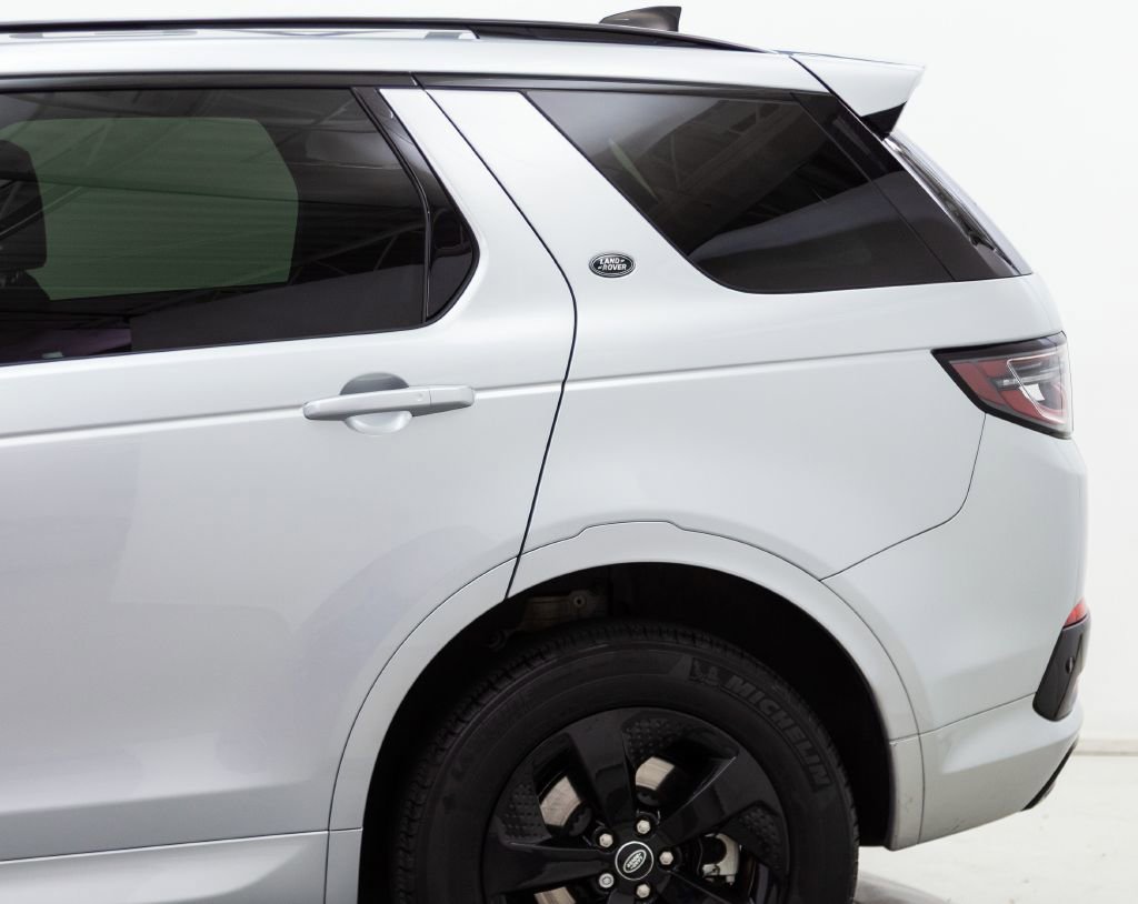 Used 2023 Land Rover Discovery Sport S R-Dynamic image 16