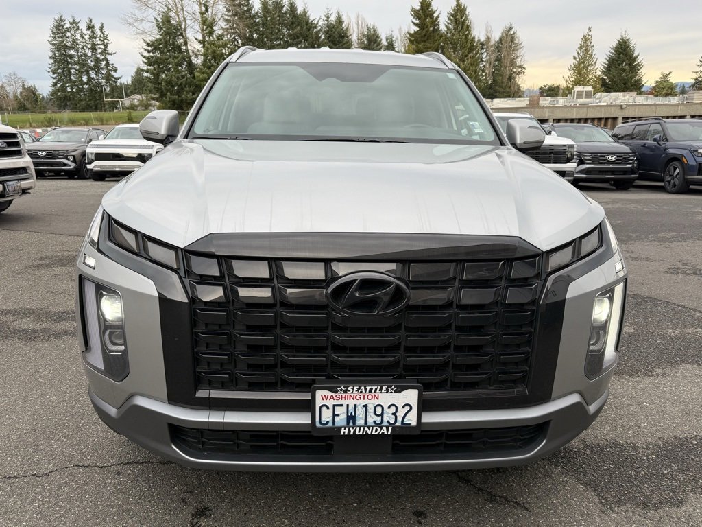 Used 2023 Hyundai Palisade SEL image 2